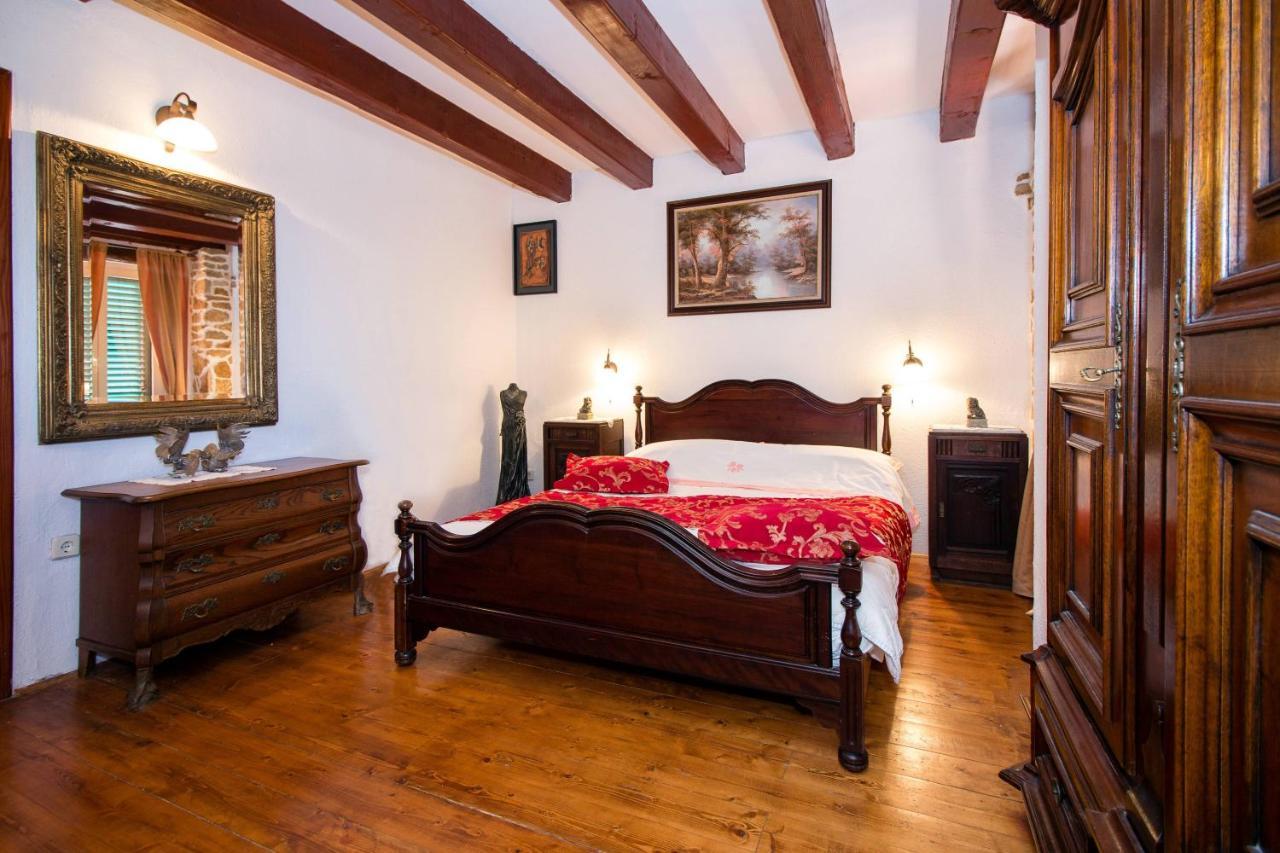 Holiday Home Casa Country Zadvarje エクステリア 写真