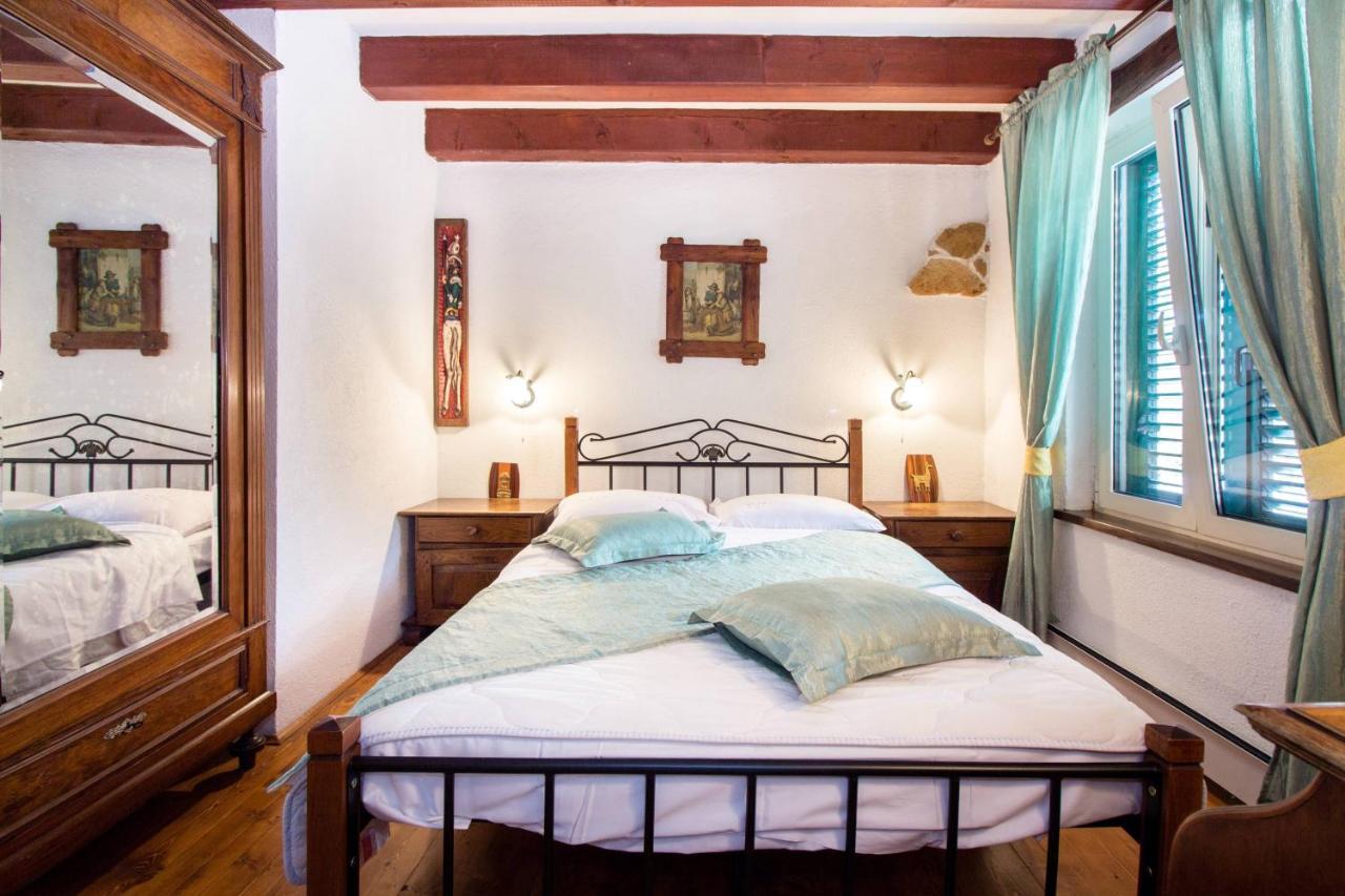 Holiday Home Casa Country Zadvarje エクステリア 写真